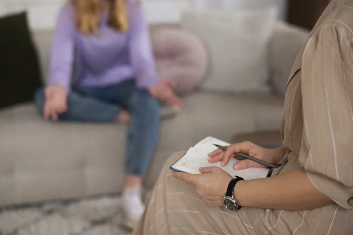 Mulher em primeiro atendimento psicologo Mulher em primeiro atendimento psicologo